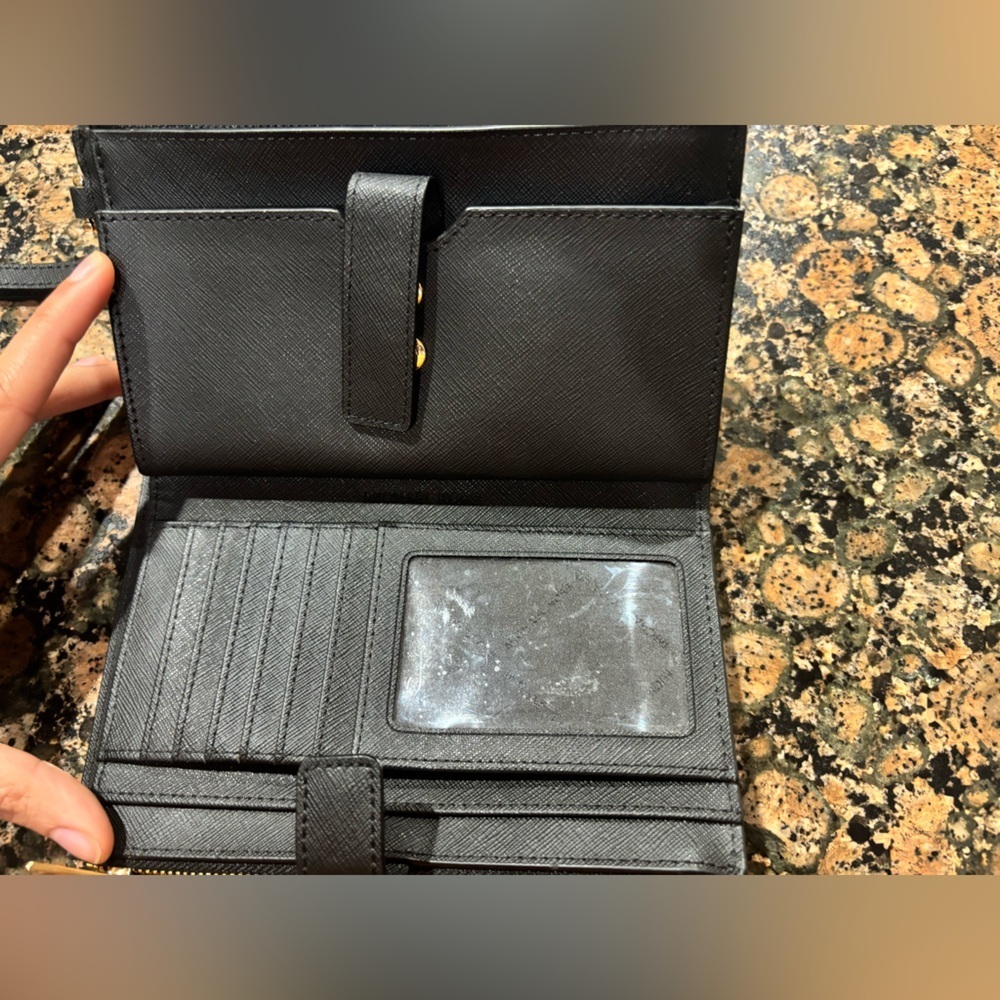 Michael Kors Black Saffiano Wristlet wallet with Gold Logo - Picture 5 of 6
